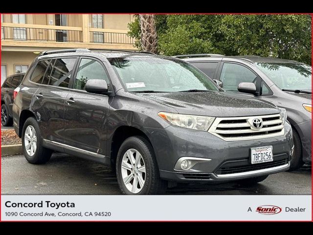 2013 Toyota Highlander SE