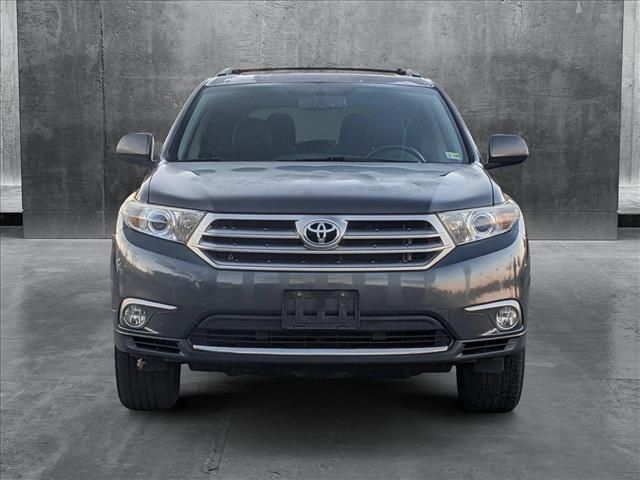 2013 Toyota Highlander SE