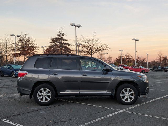 2013 Toyota Highlander SE