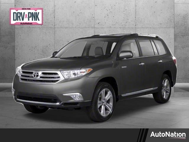 2013 Toyota Highlander SE