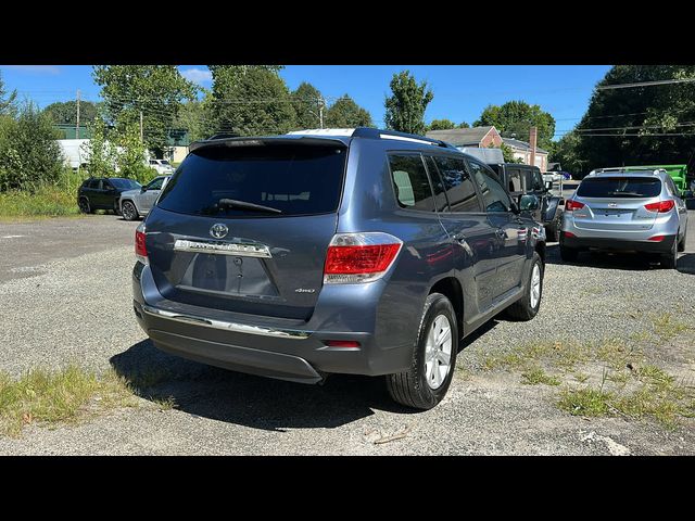 2013 Toyota Highlander SE