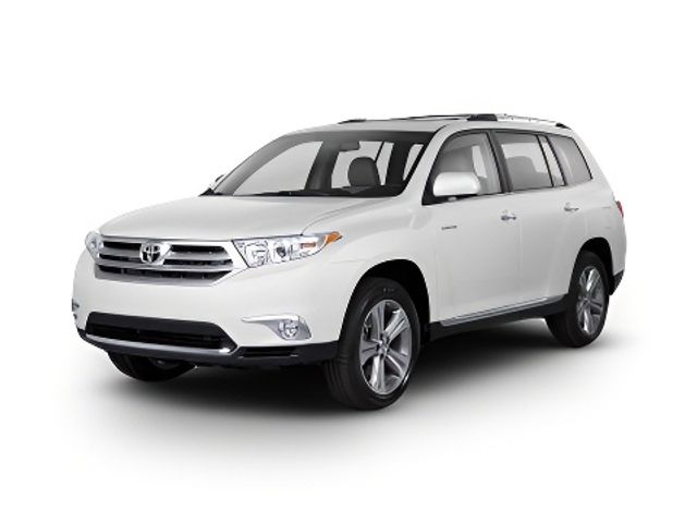 2013 Toyota Highlander SE