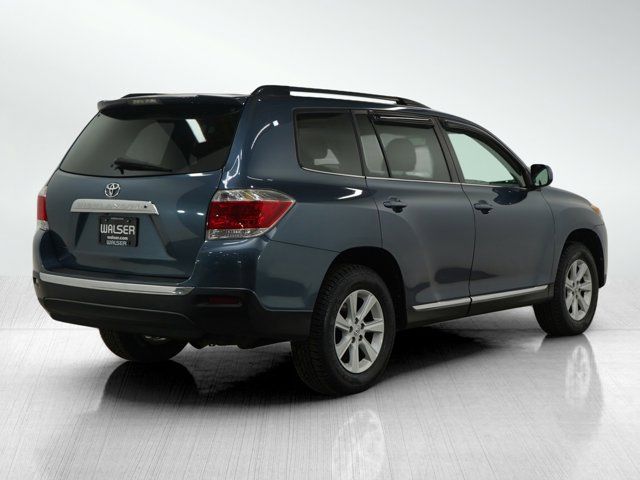 2013 Toyota Highlander SE