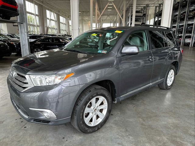 2013 Toyota Highlander SE