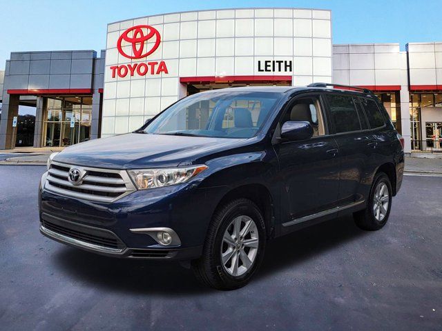 2013 Toyota Highlander SE