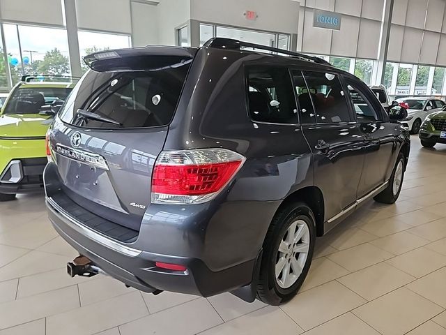 2013 Toyota Highlander SE