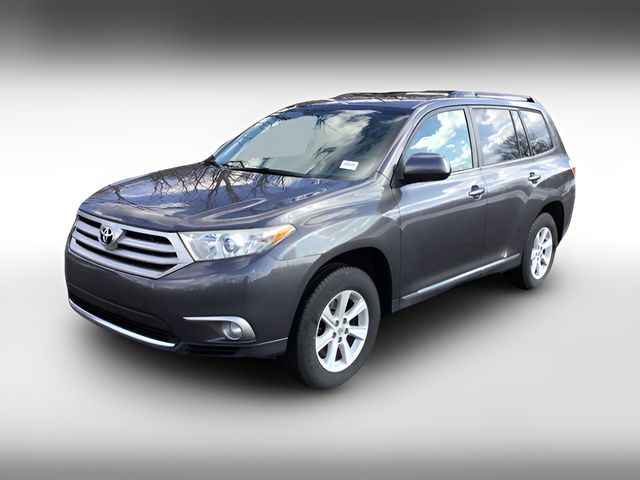 2013 Toyota Highlander SE