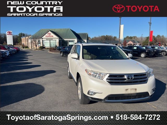 2013 Toyota Highlander SE