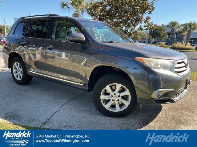 2013 Toyota Highlander SE