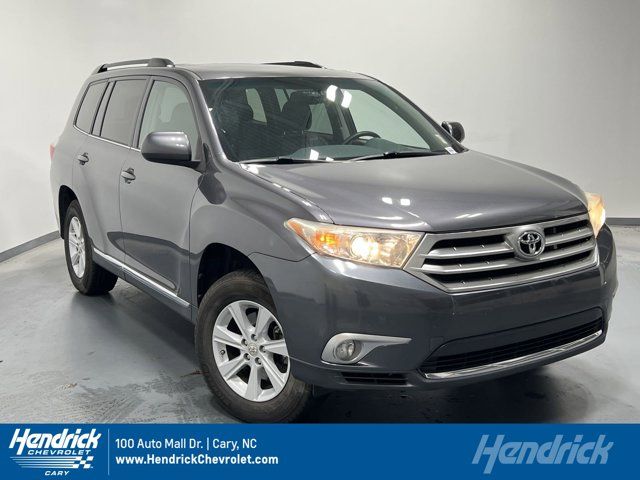 2013 Toyota Highlander SE