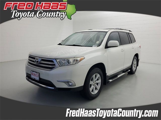 2013 Toyota Highlander SE