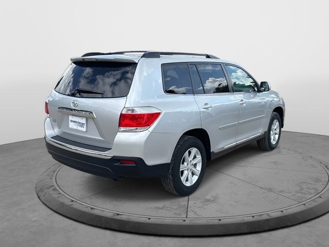 2013 Toyota Highlander SE