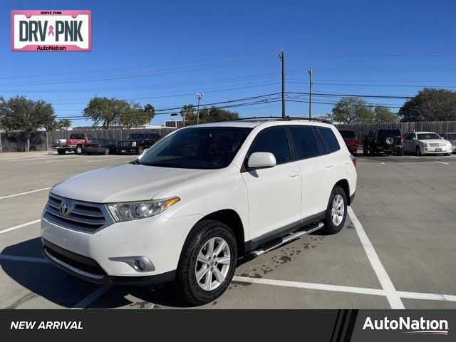 2013 Toyota Highlander SE