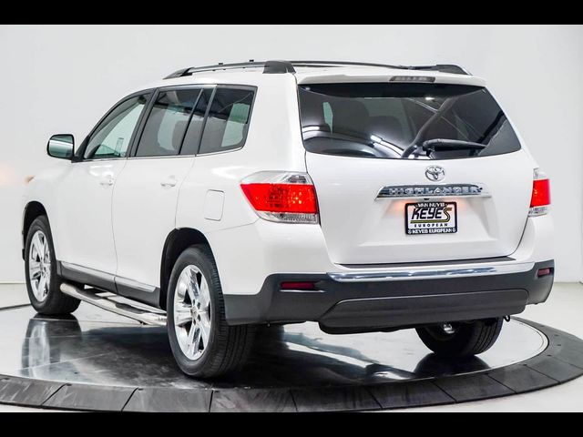 2013 Toyota Highlander SE