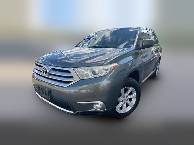 2013 Toyota Highlander SE