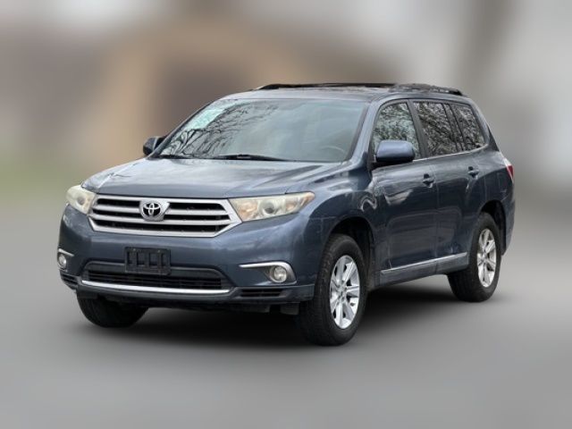 2013 Toyota Highlander SE