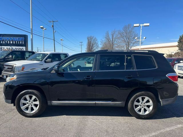 2013 Toyota Highlander SE