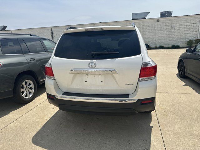 2013 Toyota Highlander SE