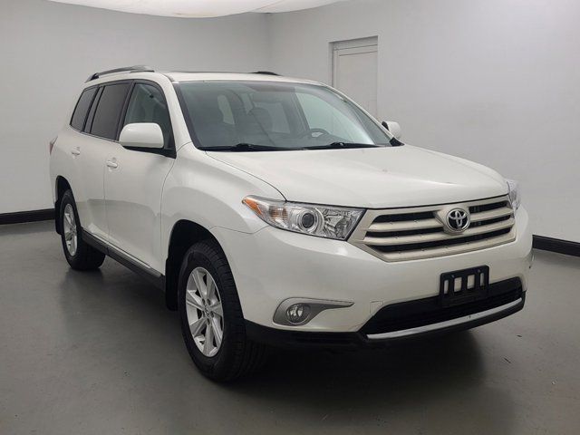 2013 Toyota Highlander SE