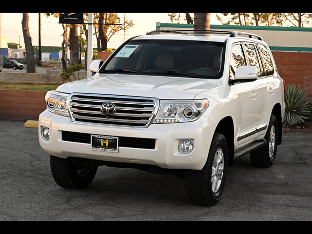 2013 Toyota Land Cruiser Base