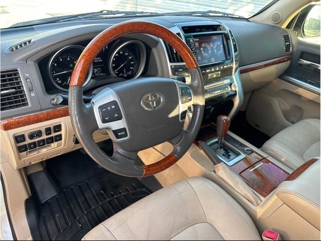 2013 Toyota Land Cruiser Base