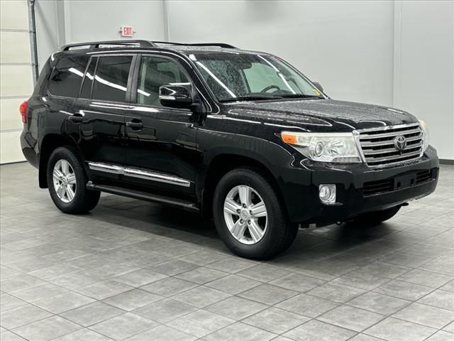 2013 Toyota Land Cruiser Base