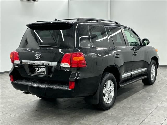 2013 Toyota Land Cruiser Base