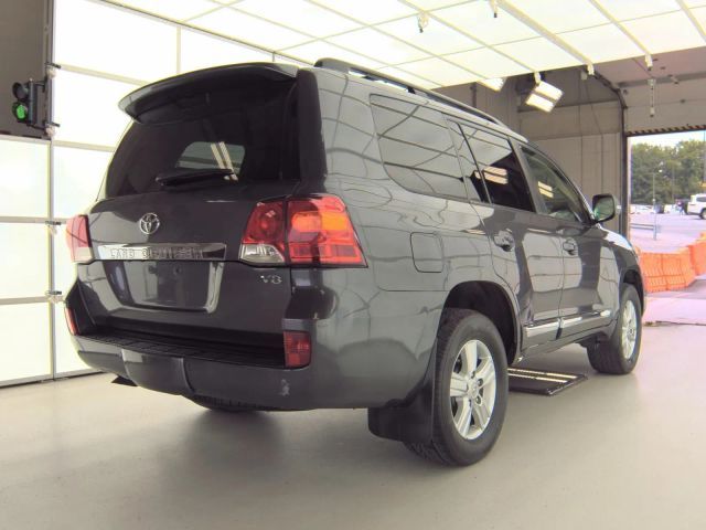 2013 Toyota Land Cruiser Base