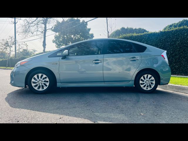 2013 Toyota Prius Plug-in Hybrid 