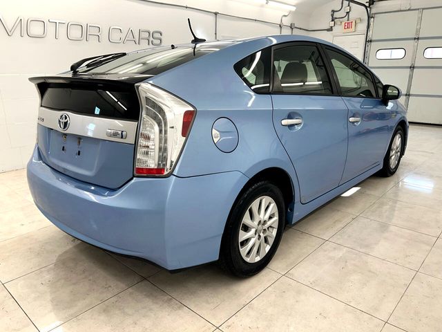 2013 Toyota Prius Plug-in Hybrid 