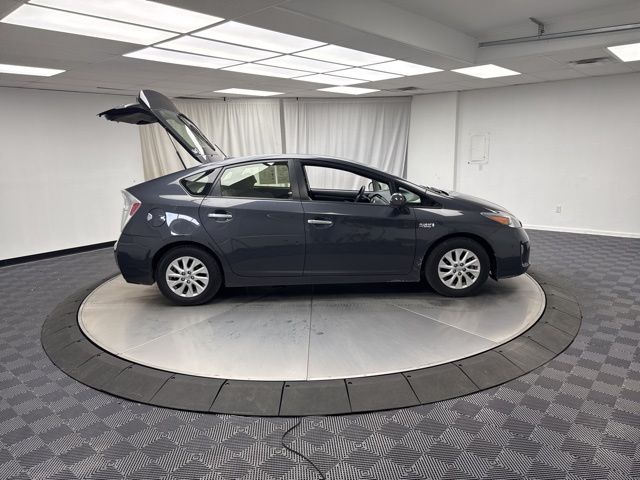 2013 Toyota Prius Plug-in Base