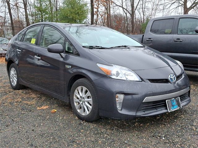 2013 Toyota Prius Plug-in Hybrid 