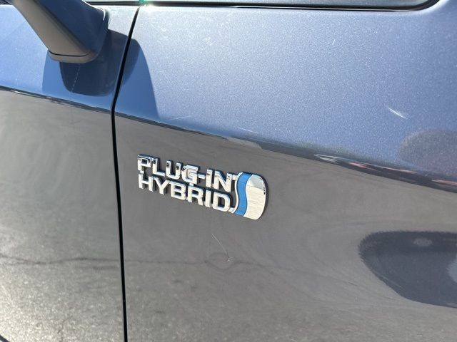 2013 Toyota Prius Plug-in Base