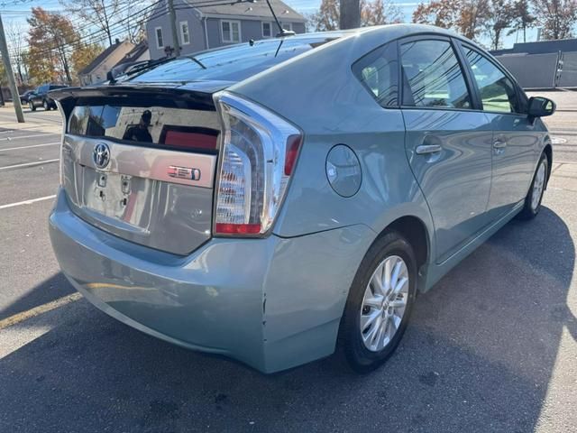 2013 Toyota Prius Plug-in Advanced