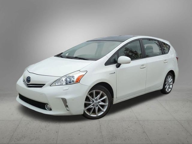 2013 Toyota Prius v Five