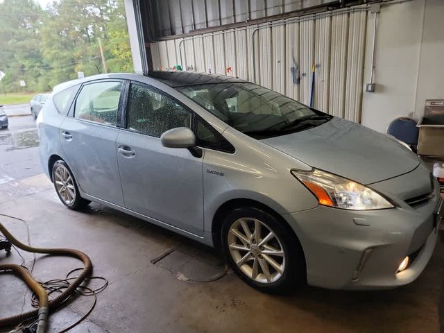 2013 Toyota Prius v Five