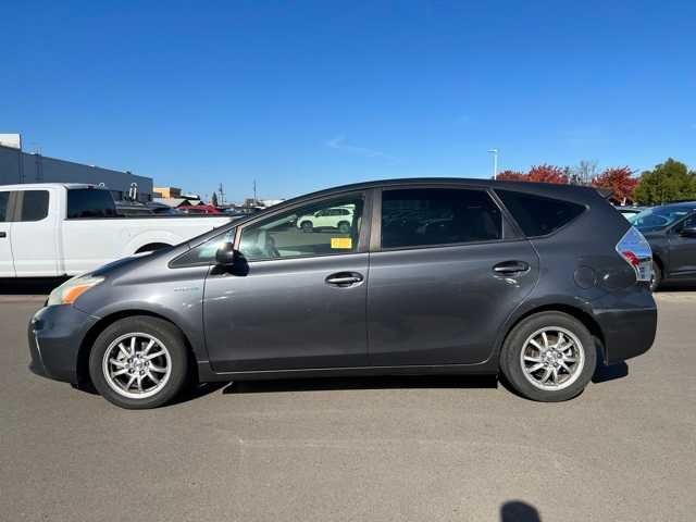 2013 Toyota Prius v Two