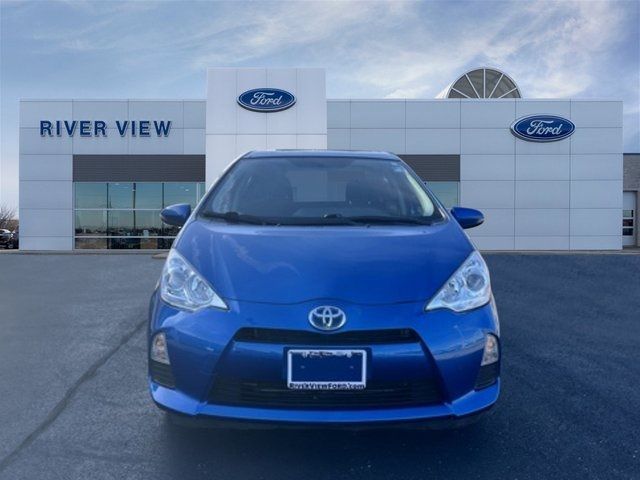 2013 Toyota Prius c 