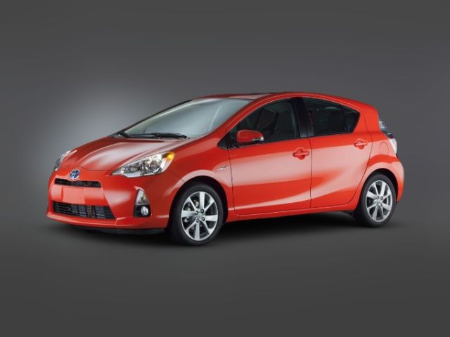 2013 Toyota Prius c 