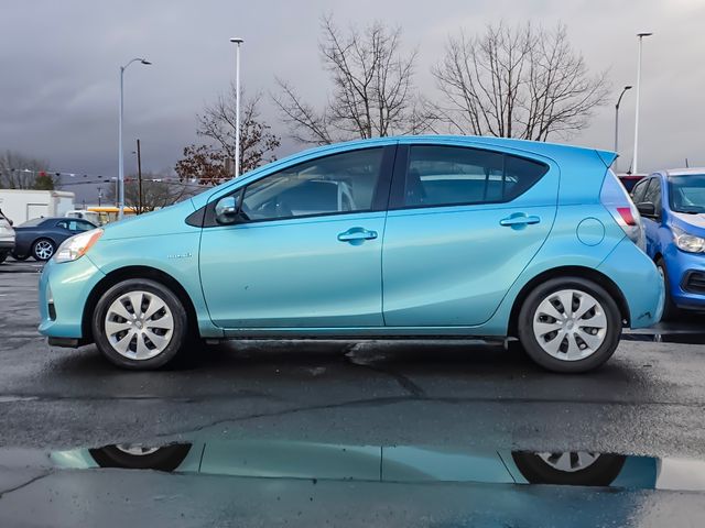 2013 Toyota Prius c 