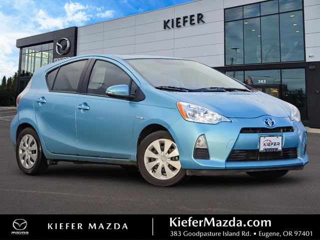 2013 Toyota Prius c 