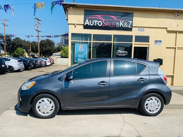 2013 Toyota Prius c Two