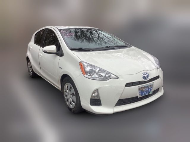 2013 Toyota Prius c 