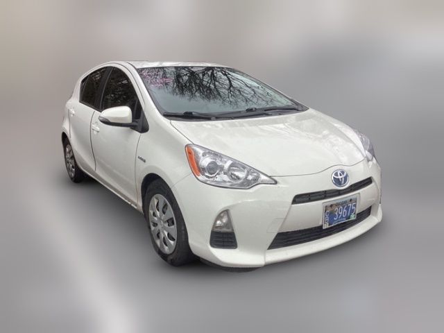 2013 Toyota Prius c 