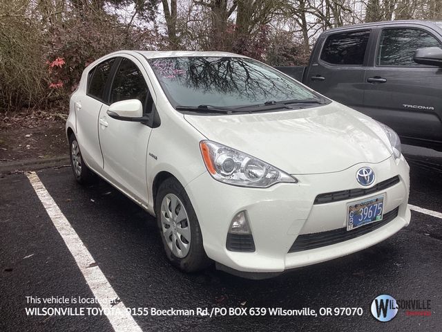 2013 Toyota Prius c 