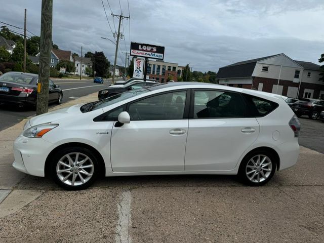 2013 Toyota Prius v Five