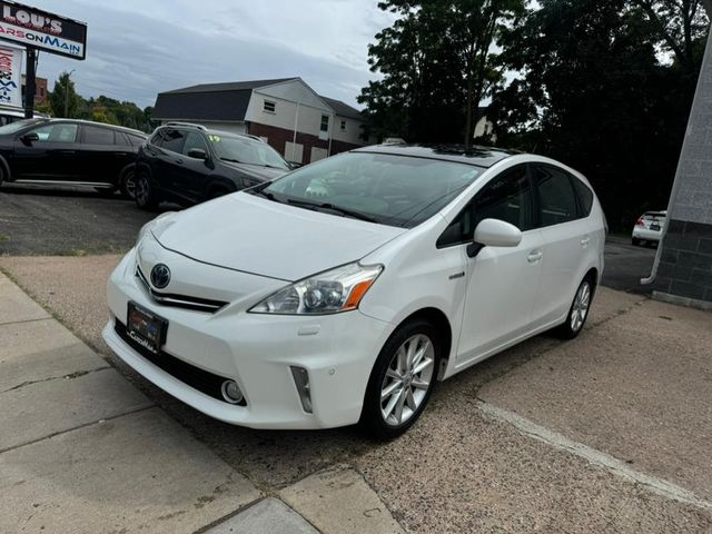 2013 Toyota Prius v Five