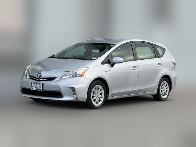 2013 Toyota Prius v Two