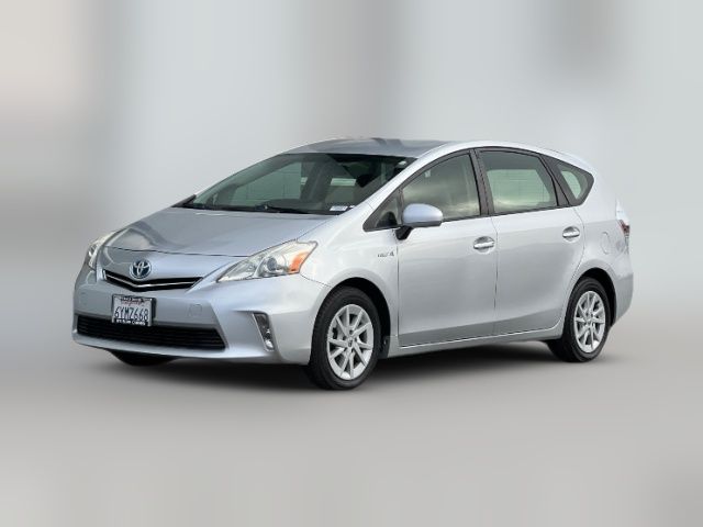 2013 Toyota Prius v Two