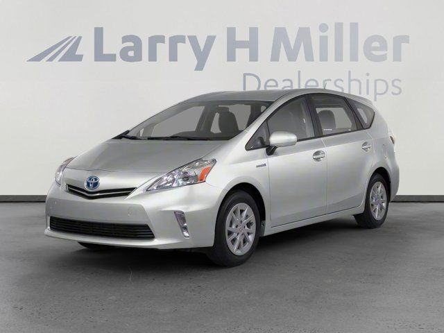 2013 Toyota Prius v Five